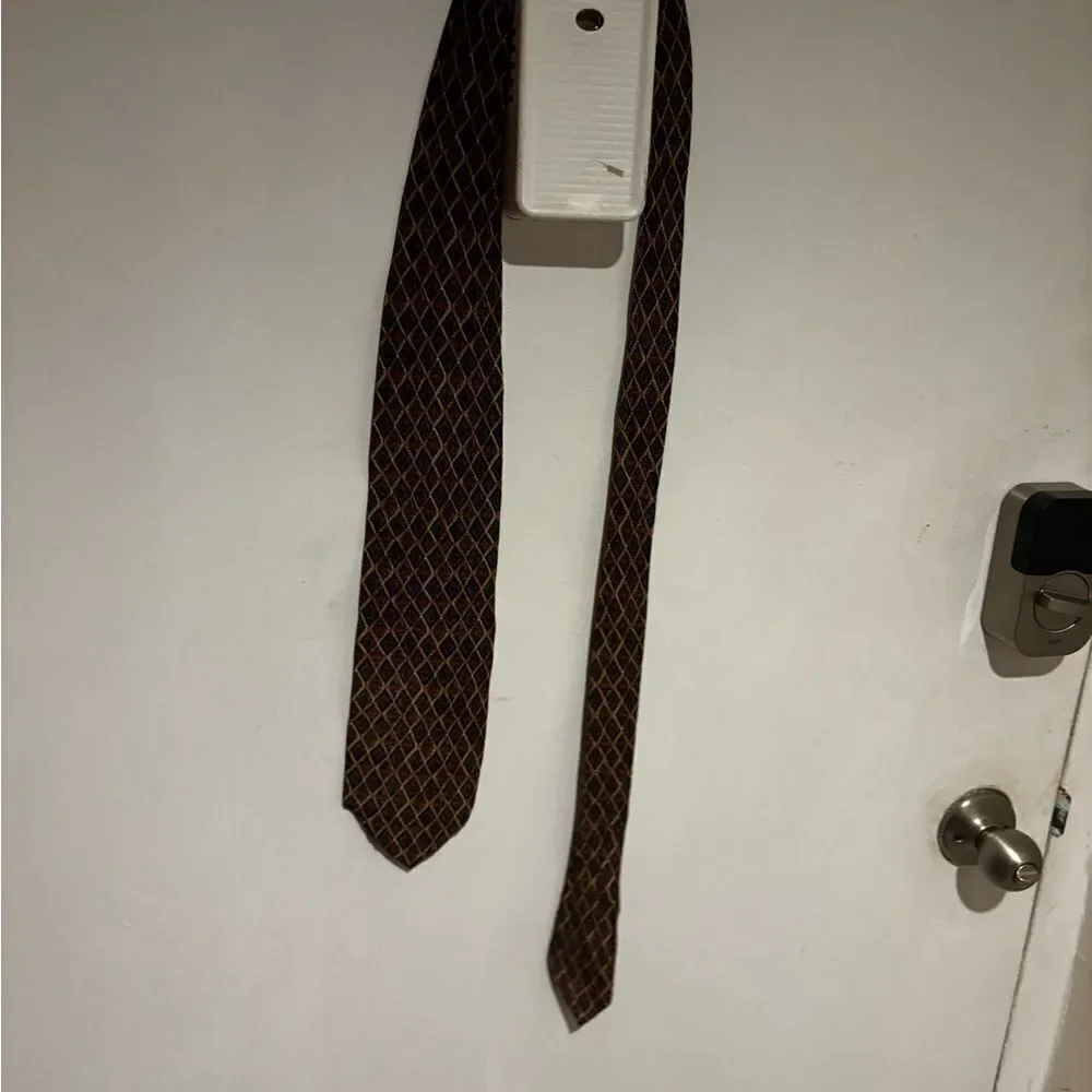 Valentino dress suit tie big diamond logo accessory necktie neckwear v logo y2k